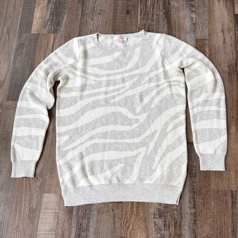 Belle by Kim Gravel Neutral Animal Print Lightweight Sweater 
Size XXS
